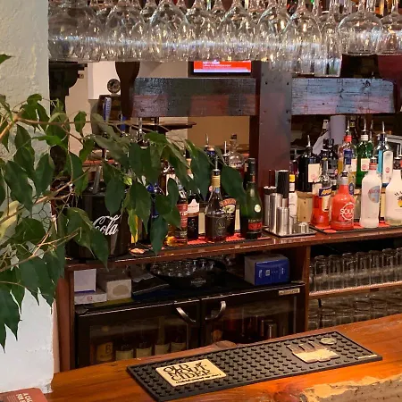 Churchills & Han/Misafirhane Bowness-on-Windermere